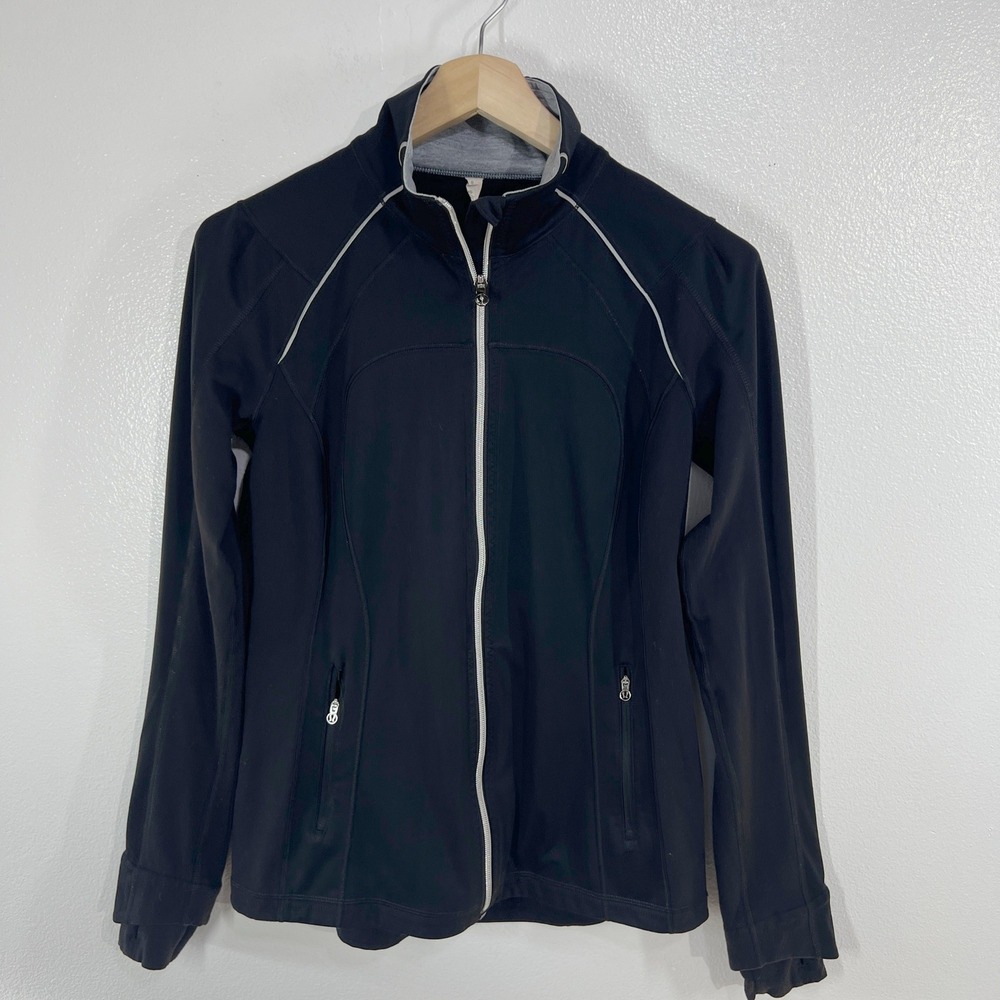 Lululemon Athletica Stay on Course Black Zip Up Jacket Long Sleeves Thumbholes